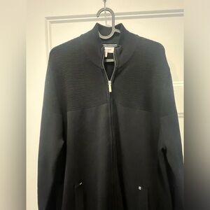 Le chateau men’s sweater